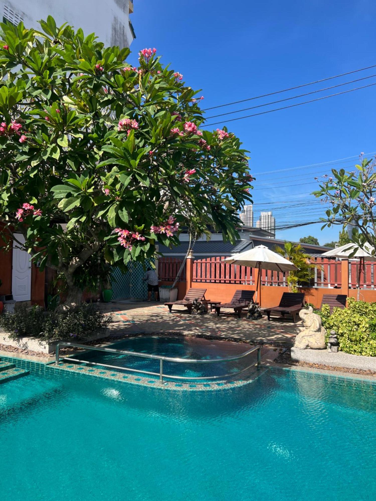 芭達亞 Pattara Mansion พัทยา酒店 外观 照片