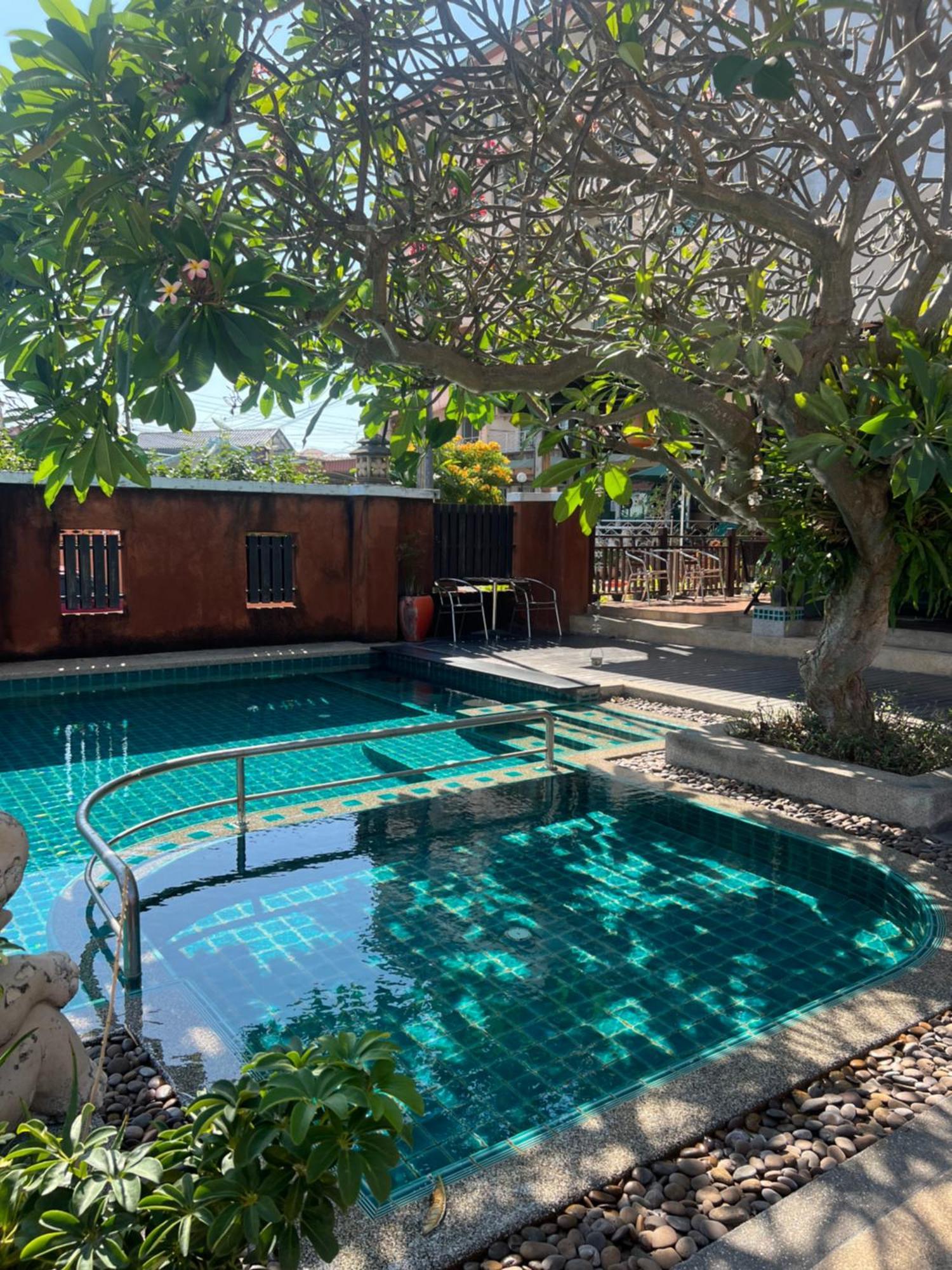 芭達亞 Pattara Mansion พัทยา酒店 外观 照片