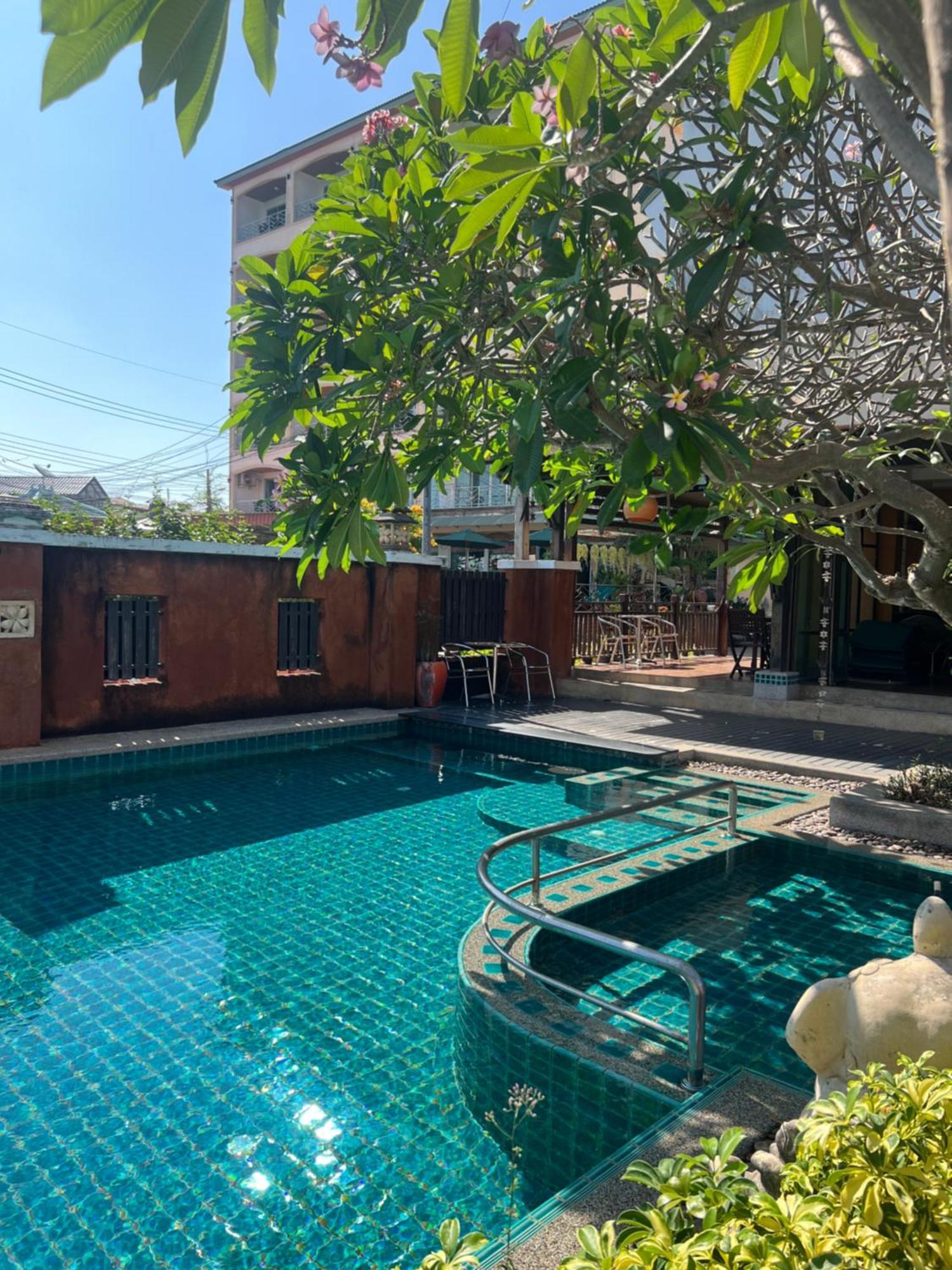 芭達亞 Pattara Mansion พัทยา酒店 外观 照片